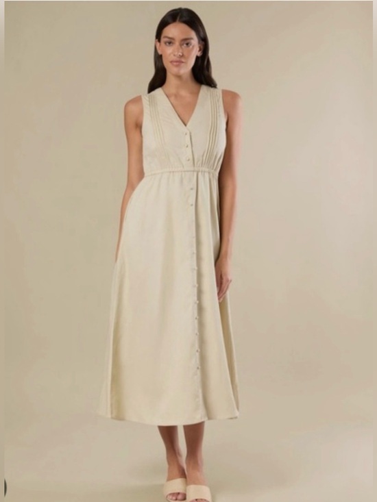 Rachel Parcell Dresses & Skirts - Rachel Parcell Cream Button-Front V-Neck Midi Dress